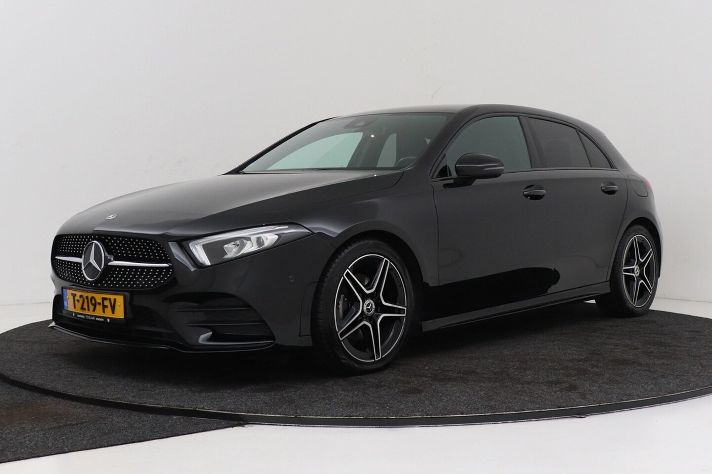 Mercedes-Benz A-klasse - 180 Business Solution AMG-Line | Camera | Cruise Control | Sportstoelen | Digital Cockpit - AutoWereld.nl