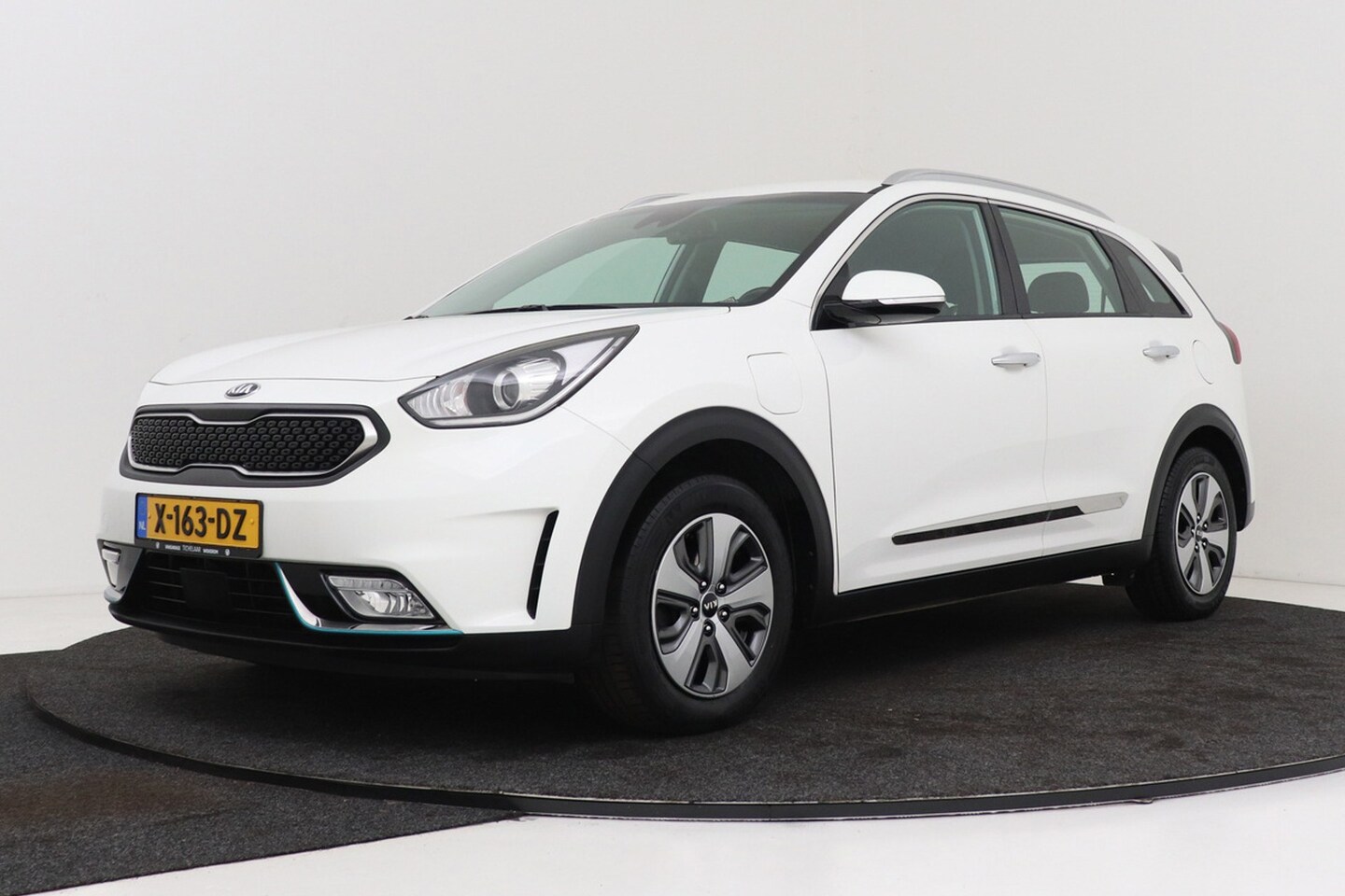 Kia Niro - 1.6 GDi PHEV DynamicLine | Trekhaak | CarPlay | Camera | 72.000 KM!! | Navigatie | Stoel-/ - AutoWereld.nl