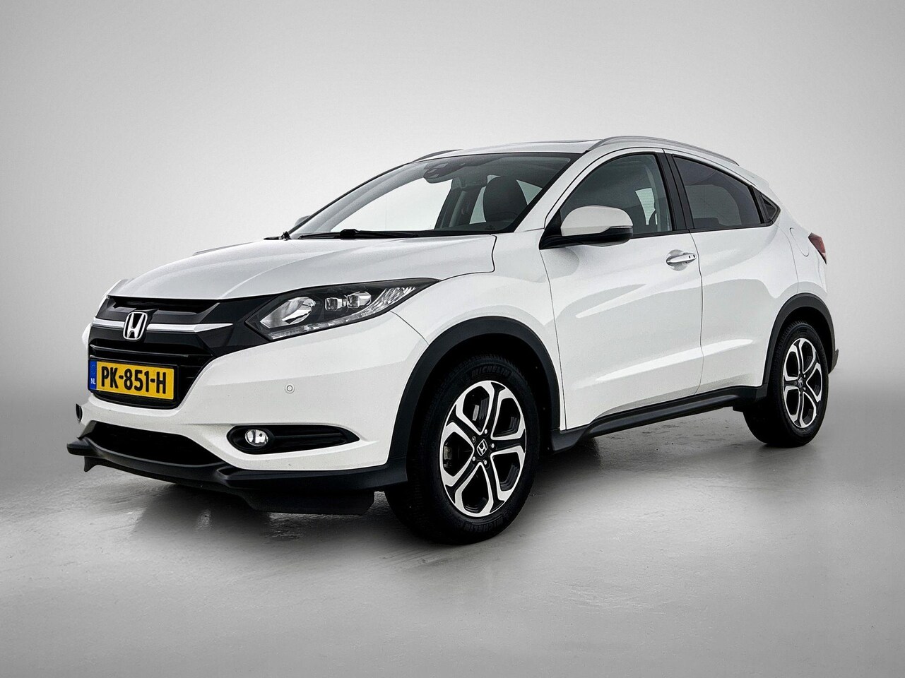 Honda HR-V - 1.5 i-VTEC Executive | TREKHAAK | PANORAMADAK | NAVIGATIE | CAMERA | KLIMAATREGELING - AutoWereld.nl