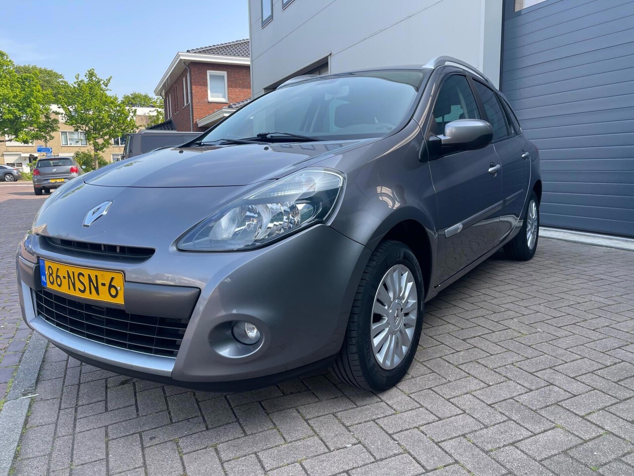 Renault Clio Estate - 1.2 TCE Collection/Climate-c/Cruise-c/AUX/Goed-onderhouden - AutoWereld.nl