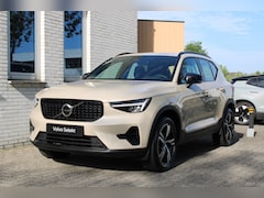 Volvo XC40 - B4 Aut. Plus Dark | Trekhaak elektrisch uitklapbaar | Verwarmbare voorstoelen, stuurwiel e