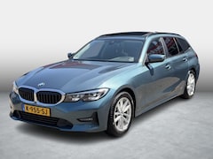 BMW 3-serie Touring - 318i Panodak|AfnTrekhaak|HiFi|Camera