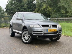 Volkswagen Touareg - 3.2 V6/navi