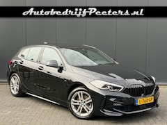 BMW 1-serie - 116i M Sport Shadow Sfeerlicht Leder Navi LED Carplay Live Cockpit NL-auto
