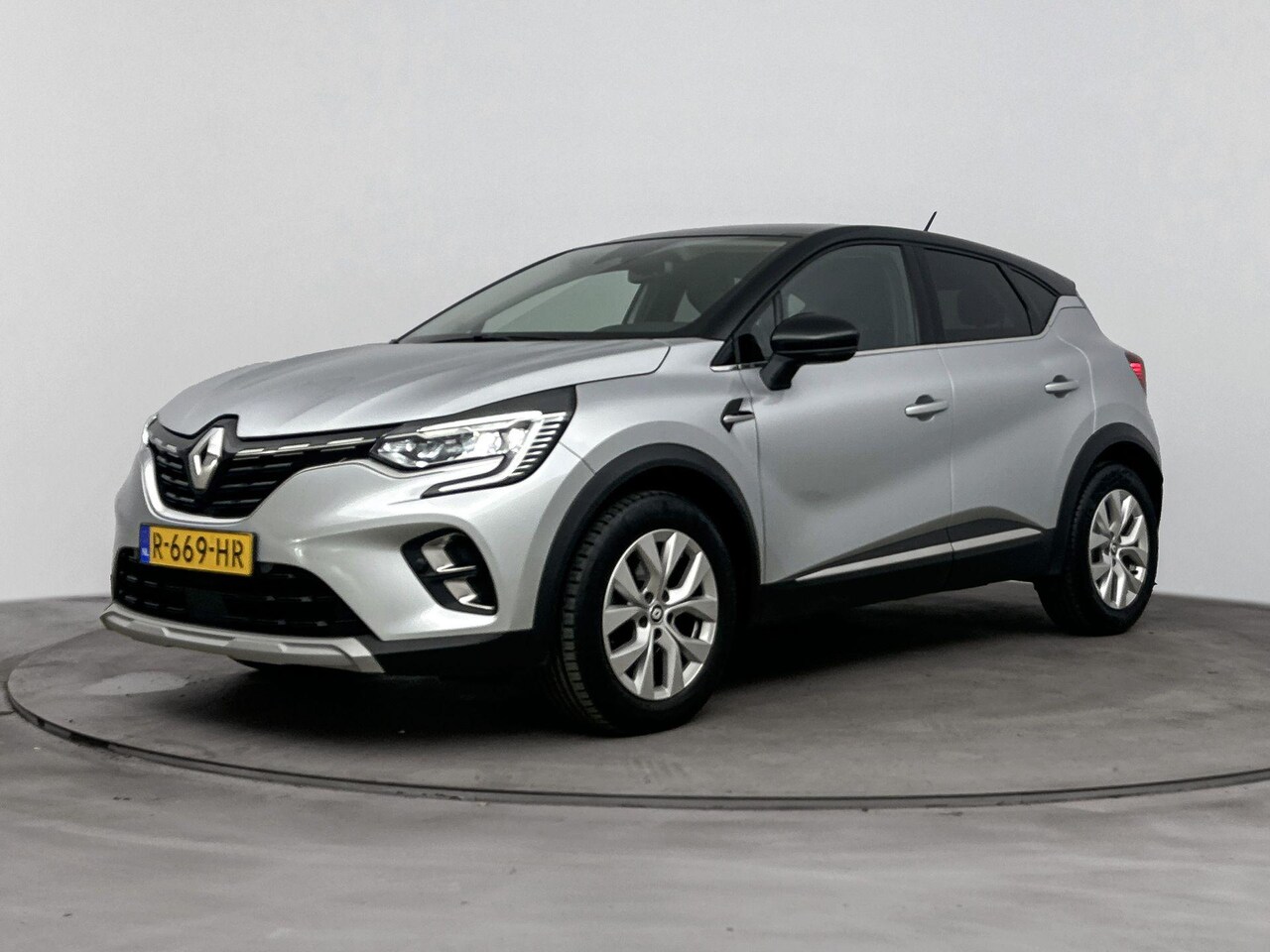 Renault Captur - 1.0 TCe Intens 90PK | Trekhaak | Achteruitrijcamera | Climate Control | Half-Lederen Bekle - AutoWereld.nl