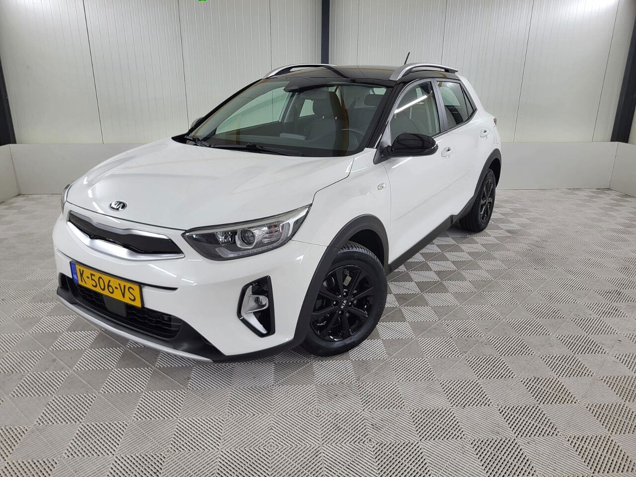 Kia Stonic - 1.0 T-GDi MHEV DynamicLine 1.0 T-GDi MHEV DynamicLine, Camera, Carplay - AutoWereld.nl