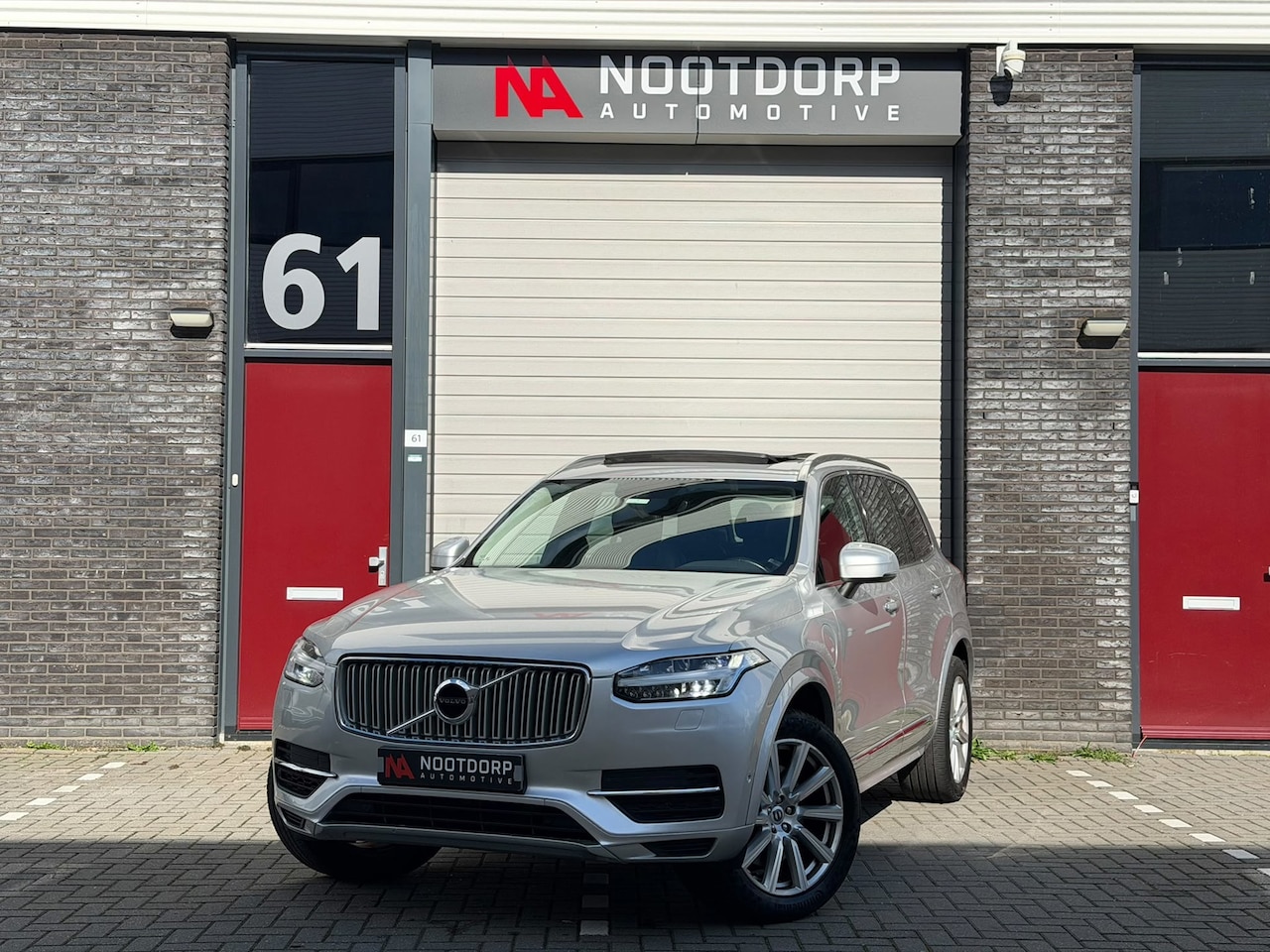 Volvo XC90 - 2.0 T8 Twin Engine AWD Inscription/PANO/MEMORY/LEER/NL - AutoWereld.nl