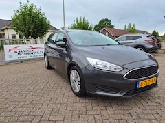 Ford Focus Wagon - 1.0 Trend Edition Recent revisie motor