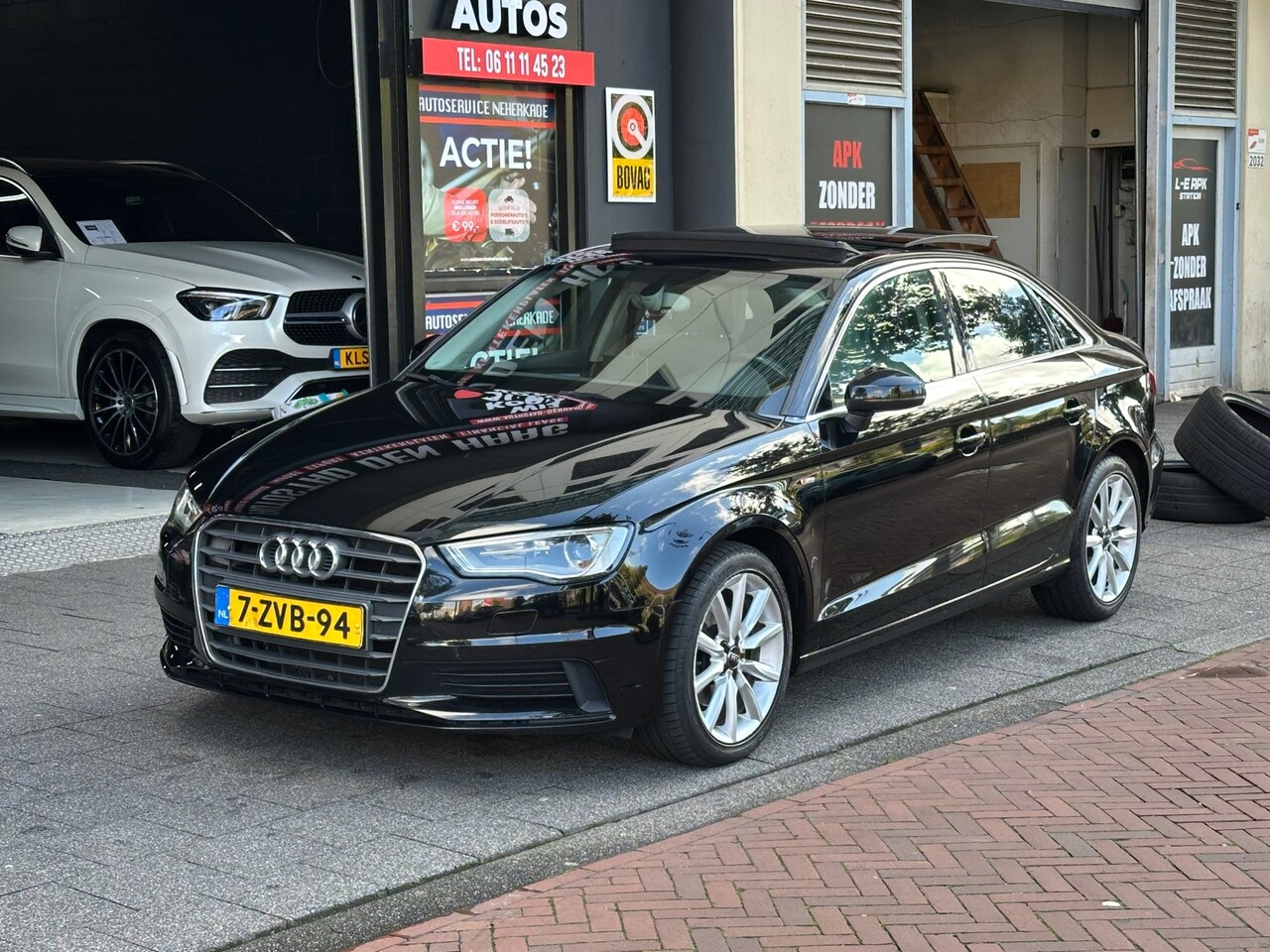 Audi A3 Limousine - 1.4 TFSI Attraction Pro Line Plus Navi Clima Pano - AutoWereld.nl