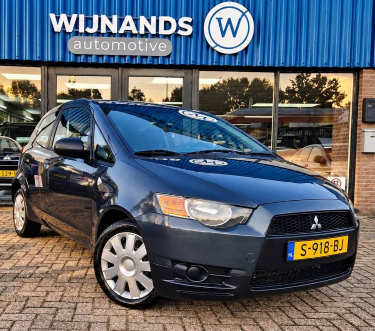 Mitsubishi Colt - 1.1 Inbusiness Airco Nieuwe APK Nette wagen - AutoWereld.nl