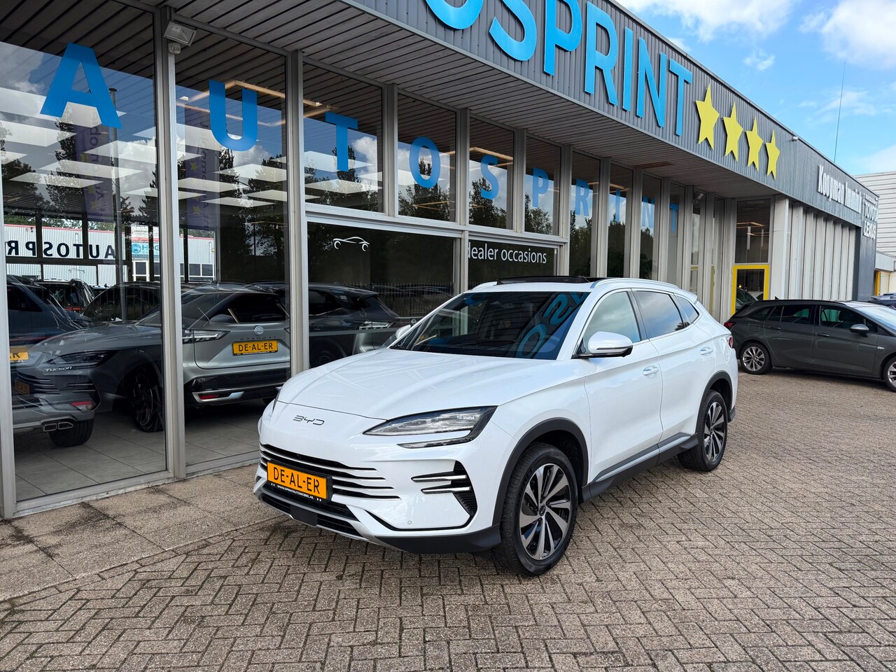BYD Seal U - 40 X OP VOORRAAD IN ALLE KLEUREN GELIJK LEVERBAAR - AutoWereld.nl