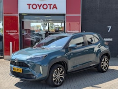 Toyota Yaris Cross - 1.5 Hybrid 115 Dynamic Comfort Pack STUUR- & STOELVERWARMING PARKEERSENSOREN V+A