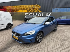 Volvo V40 - 1.5 T3 Kinetic|NAP|Panoramadak|Achteruitrijd cam