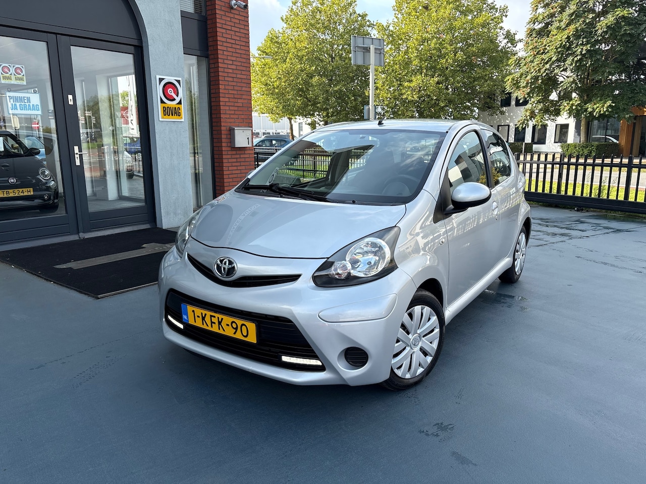 Toyota Aygo - 1.0 VVT-i Aspiration AUTOMAAT AIRCO - AutoWereld.nl