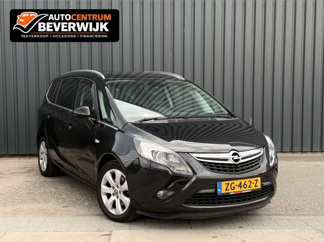 Opel Zafira Tourer - 1.4 Cosmo 140pk AUT 2014 Zwart 7 Zits - AutoWereld.nl