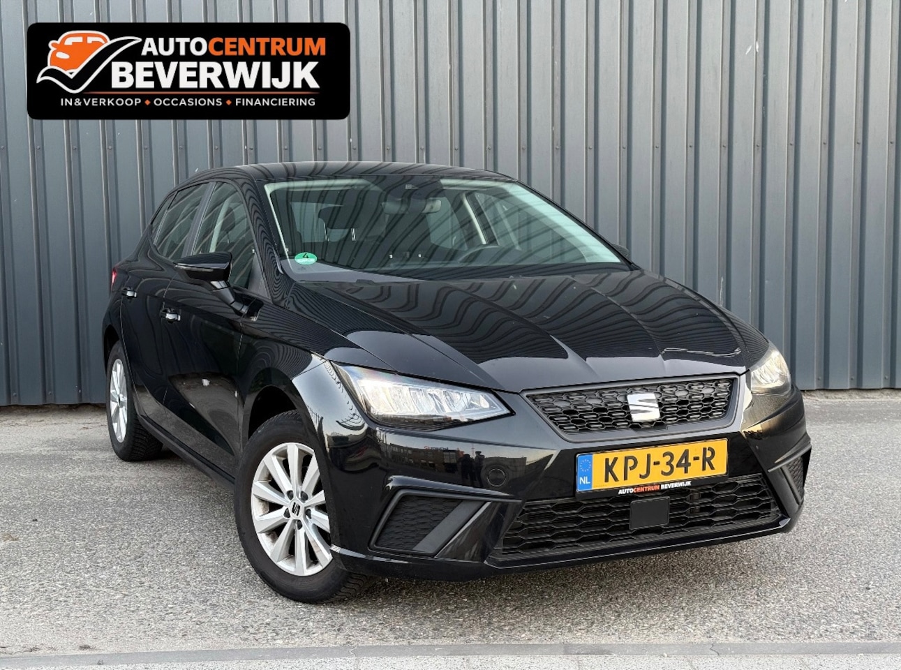 SEAT Ibiza - 1.0 Benzine Style 80pk 2023 Zwart CarPlay Led - AutoWereld.nl