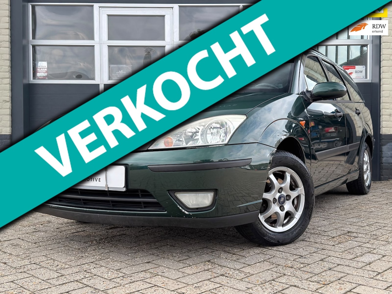 Ford Focus Wagon - 1.6-16V Futura / NL-auto / Leder / Trekhaak - AutoWereld.nl