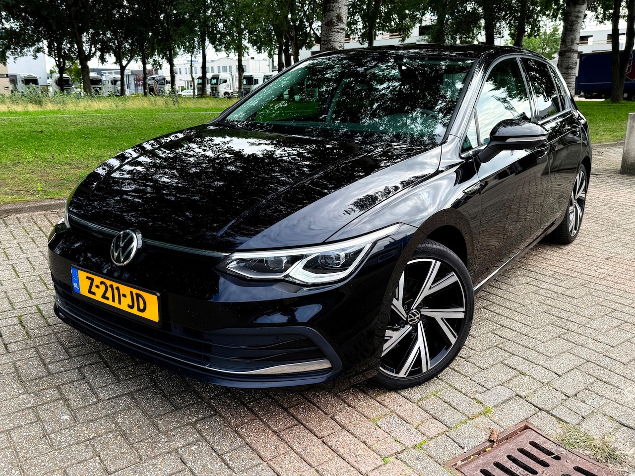 Volkswagen Golf - 1.5 eTSI Style IQ light - AutoWereld.nl