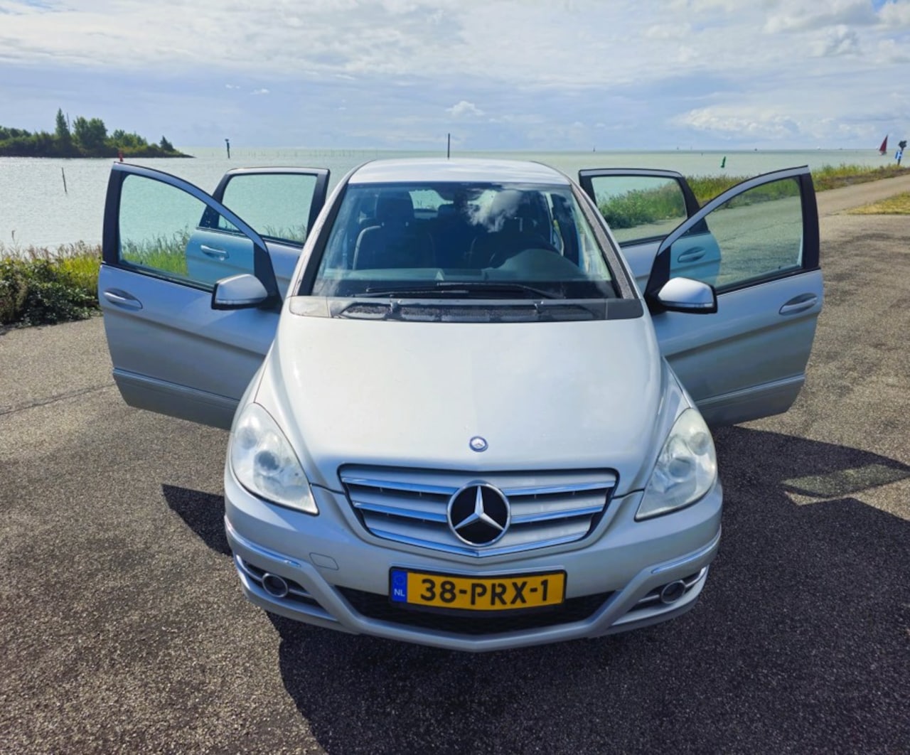 Mercedes-Benz B-klasse - 160 BlueEFFICIENCY Business Class 160 BlueEFFICIENCY Business Class - AutoWereld.nl