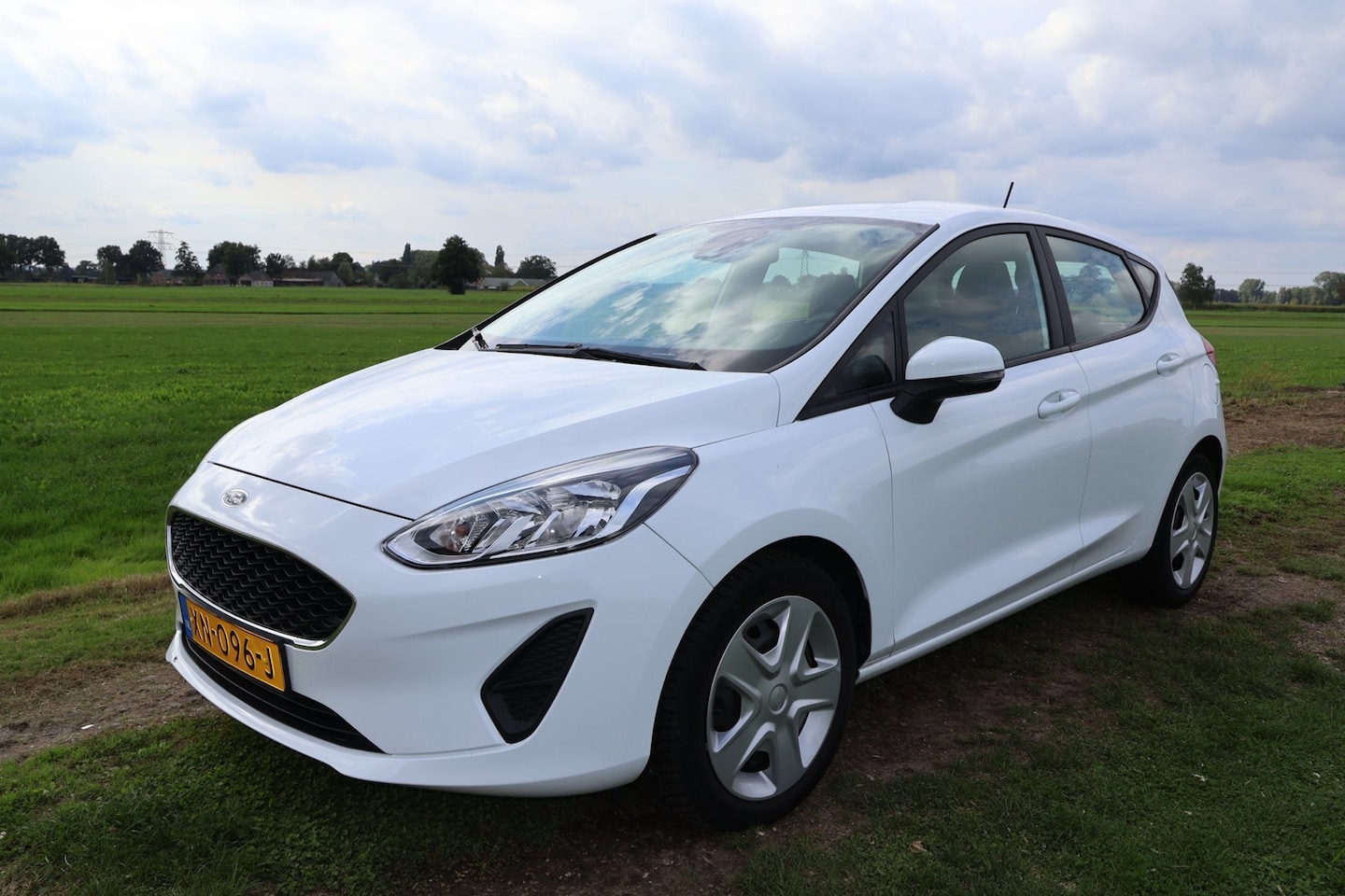 Ford Fiesta - 1.1 Trend|Carplay|Cruise|Dealer onderhouden|NL-auto-NAP|Airco - AutoWereld.nl