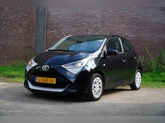 Toyota Aygo - 1.0 VVT-i x-play, Airco, Camera, Bluetooth, Elektr. Ramen voor, Ned. Auto