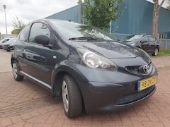Toyota Aygo - 1.0-12V +