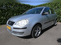 Volkswagen Polo - 1.4-16V Trendline Automaat. Origineel Nederlandse auto met NAP