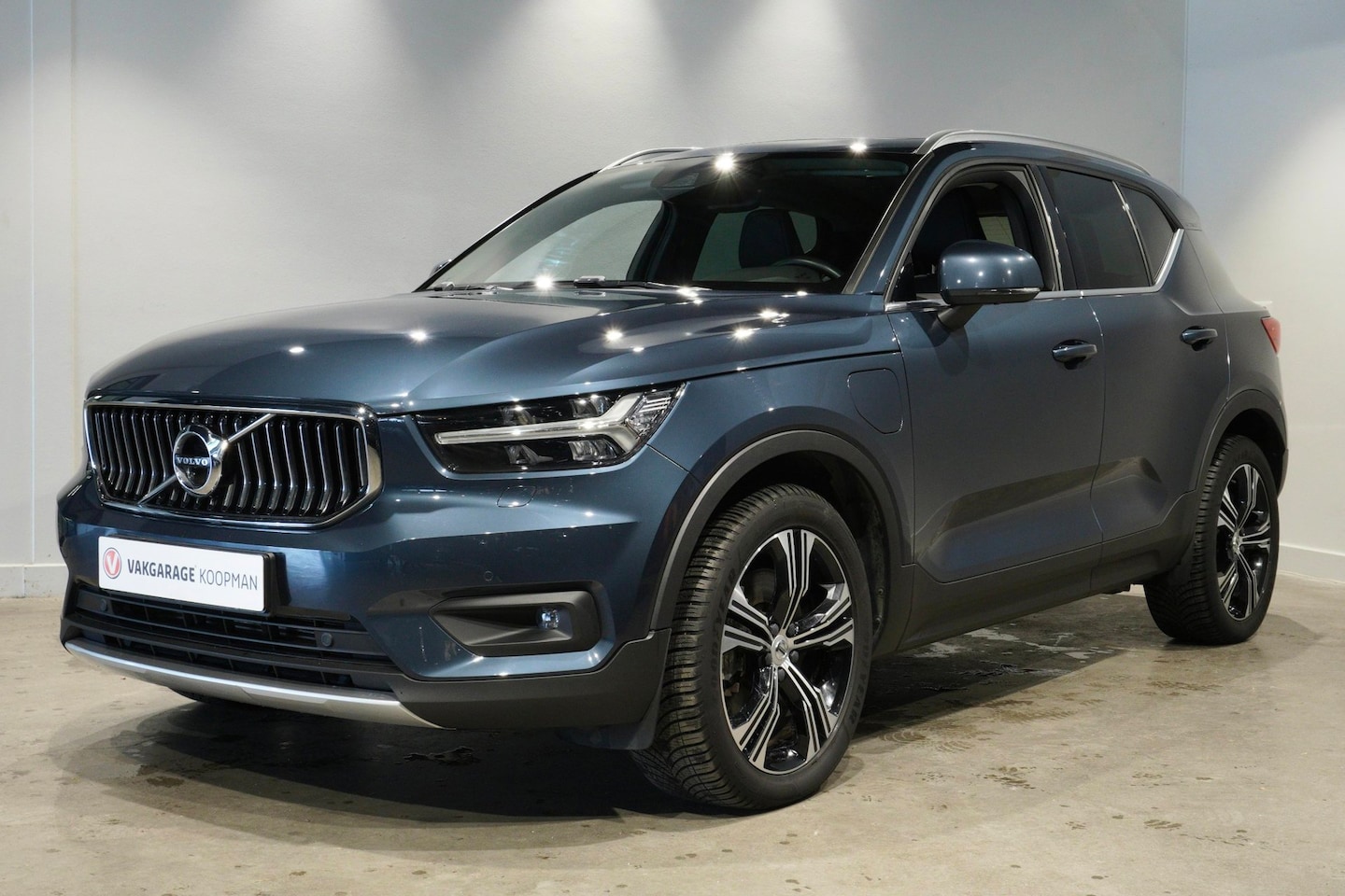 Volvo XC40 - 1.5 T4 Recharge Inscription Expression ACC|H&K|Dodehoek|Pano - AutoWereld.nl