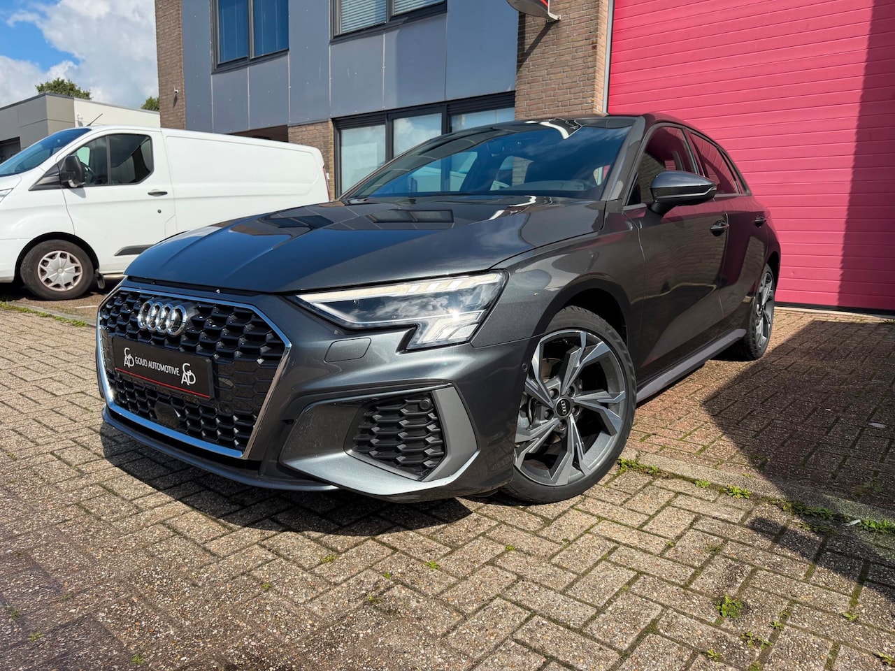 Audi A3 Sportback - 35 TFSI 3xS edition, Camera - AutoWereld.nl