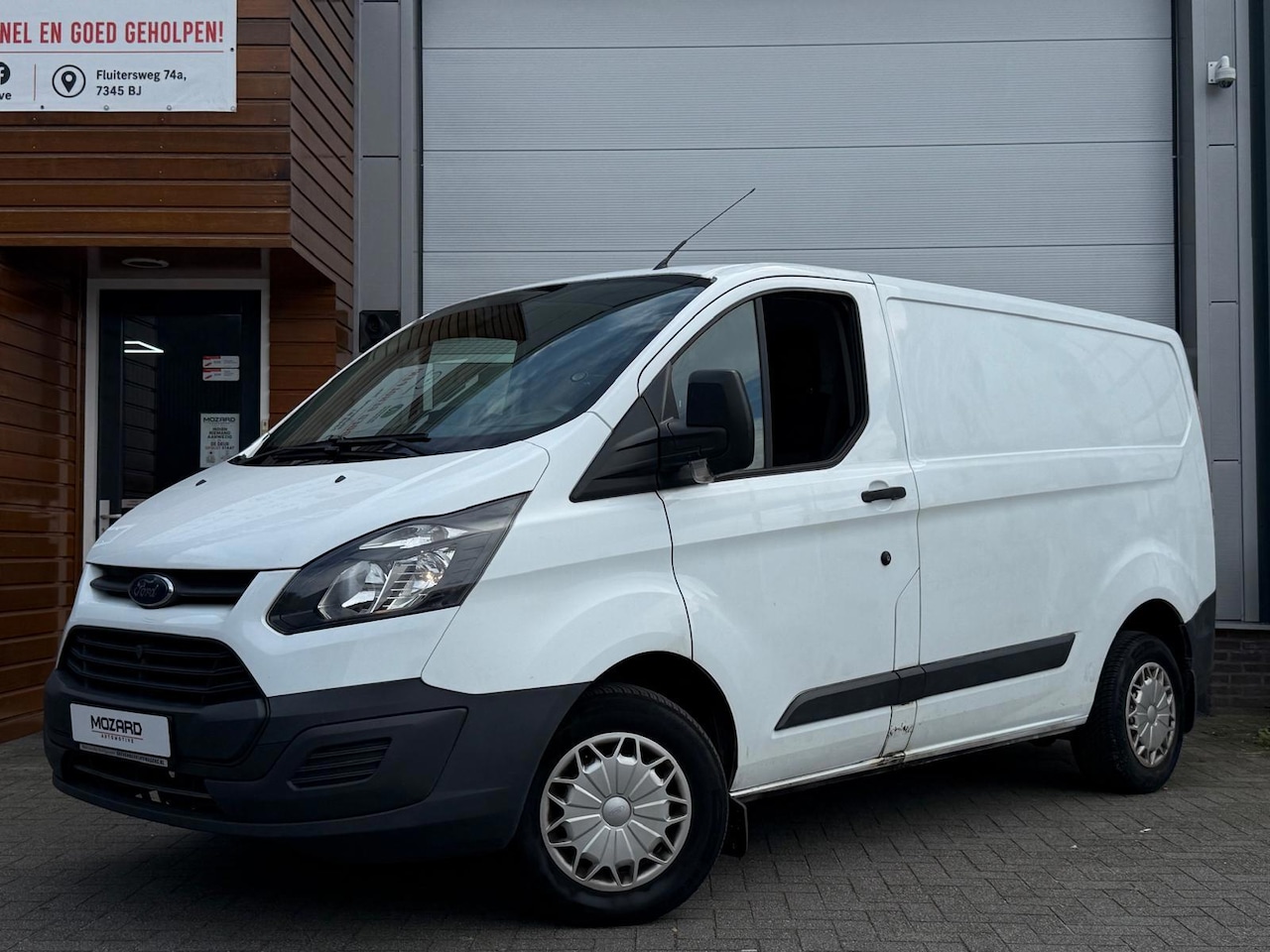 Ford Transit Custom - 270 2.0 TDCI L1H1 CAMERA/AIRCO/TREKHAAK. - AutoWereld.nl