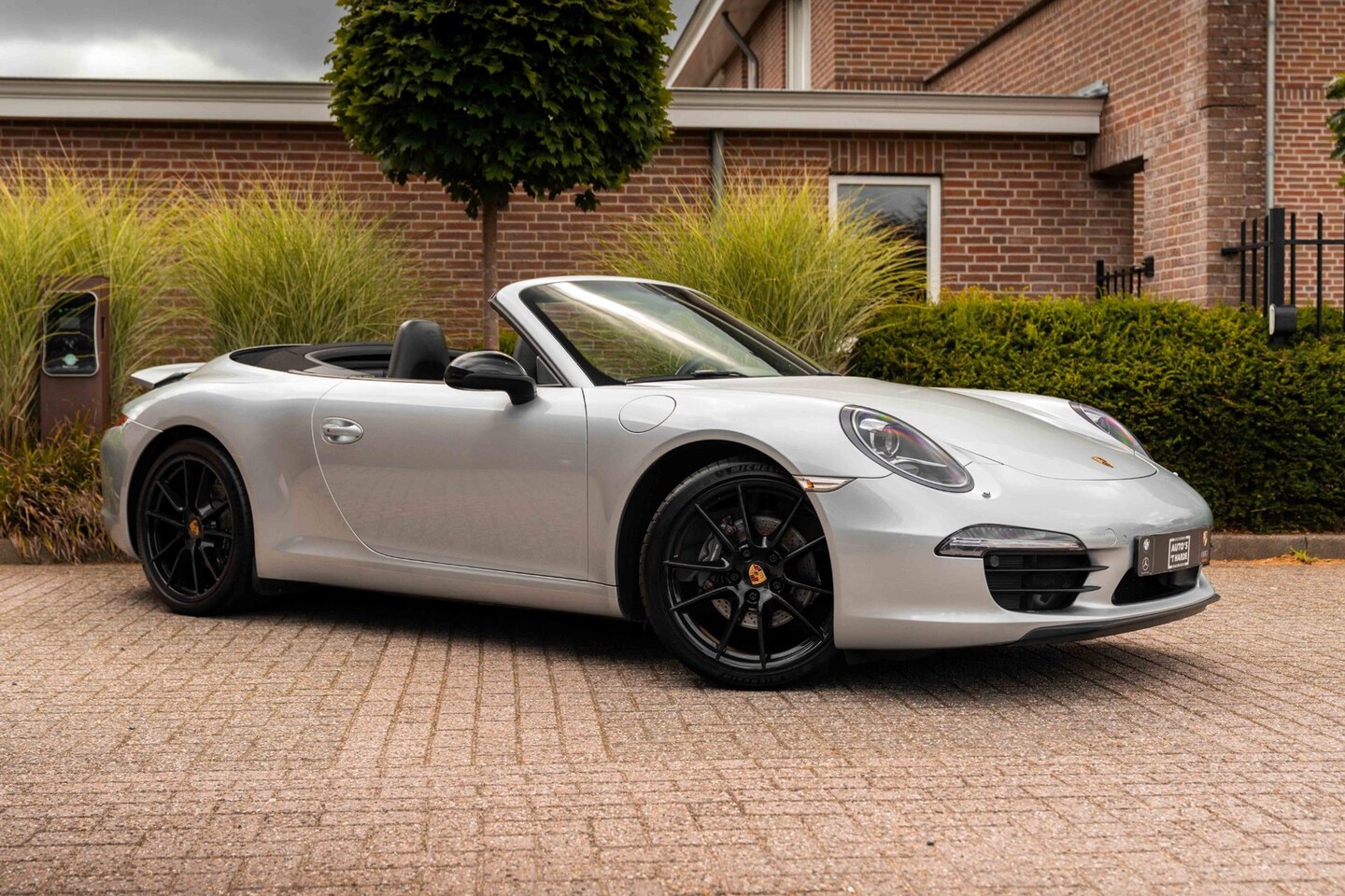 Porsche 911 Cabrio - 3.4 Carrera 350 PK Sportuitlaat Stoelvent/verw Xenon Leder 19'' - AutoWereld.nl