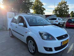 Ford Fiesta - 1.3-8V Futura|Airco|5-deurs
