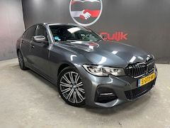 BMW 3-serie - 330e High Executive | Camera | Alcantara | Stoelverw. | Digital |
