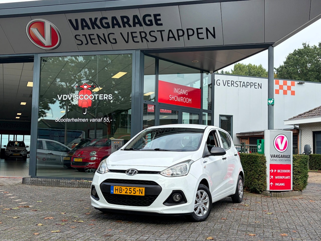 Hyundai i10 - 1.0i i-Drive Rijklaar !! - AutoWereld.nl