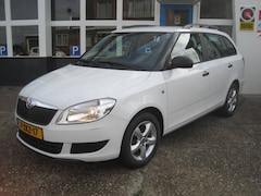 Skoda Fabia Combi - 1.2 Go - Airco, trekhaak, lmv, Nwe koppeling en 4 seizoenen banden