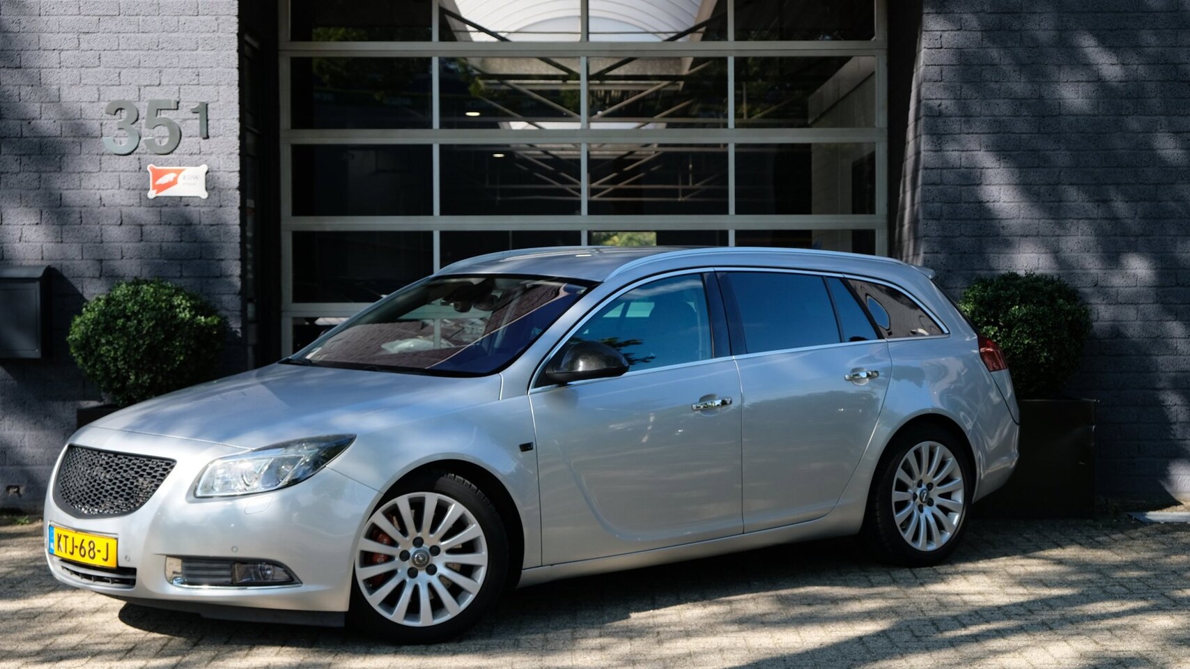 Opel Insignia Sports Tourer - 2.8 T Cosmo 4x4 260PK Leder - AutoWereld.nl