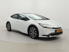 Toyota Prius - 2.0 Plug-in Executive | Panoramadak | Dodehoek detectie | Stoel-/stuurverwarming | Apple C