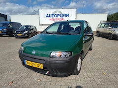 Fiat Grande Punto - 1.2 60 S nette boswachtersgroenmet een mooie km stand en nieuwe APK