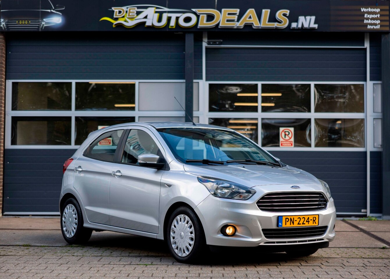 Ford Ka - 1.2 Trend Ultimate 1STE EIGENAAR|NAP|22000KM|NAP|AIRCO|BLEUTOOTH| - AutoWereld.nl