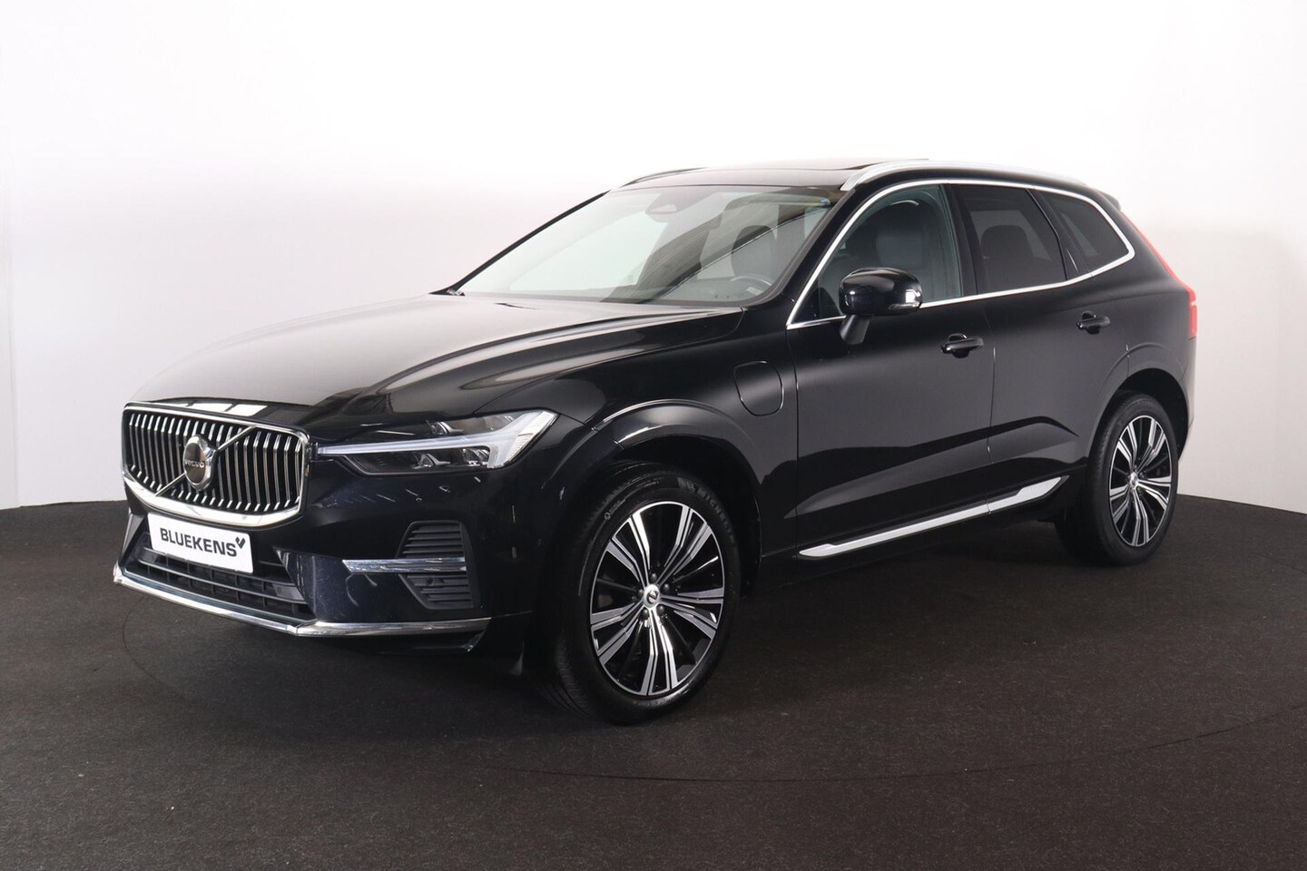 Volvo XC60 - Recharge T8 AWD Inscription - Panorama/schuifdak - IntelliSafe Assist - Harman/Kardon audi - AutoWereld.nl