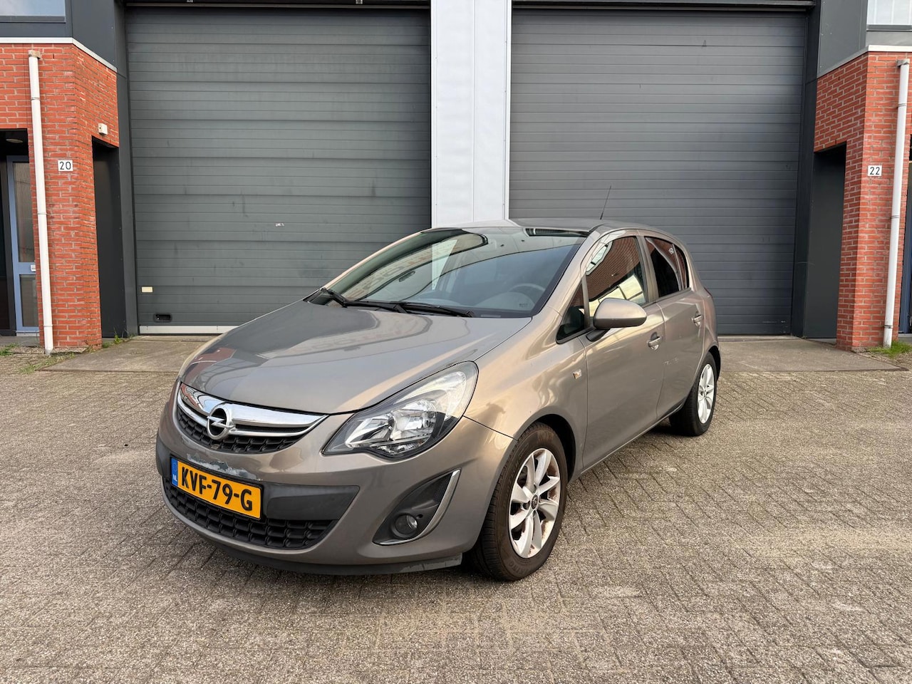 Opel Corsa - 1.2-16V Cosmo 1.2-16V Cosmo - AutoWereld.nl