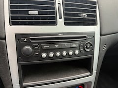 Peugeot 307 SW - 1.6-16V Premium, '07, climate, cruise, trekhaak, pdc, nette auto