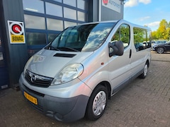 Opel Vivaro Combi - 2.0i L1H1