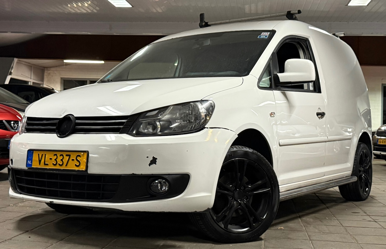 Volkswagen Caddy - 1.6 TDI|APK06-27|Subwoofer|Bedrijfswageninbouw|Airco|Cruise - AutoWereld.nl