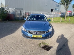 Volvo V60 - 2.4 D6 Twin Engine R-Design Automaat