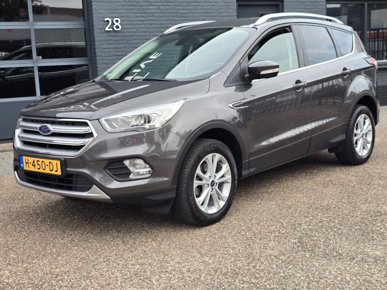 Ford Kuga - 1.5 EcoBoost Titanium D-Riem vervangen mooie auto - AutoWereld.nl