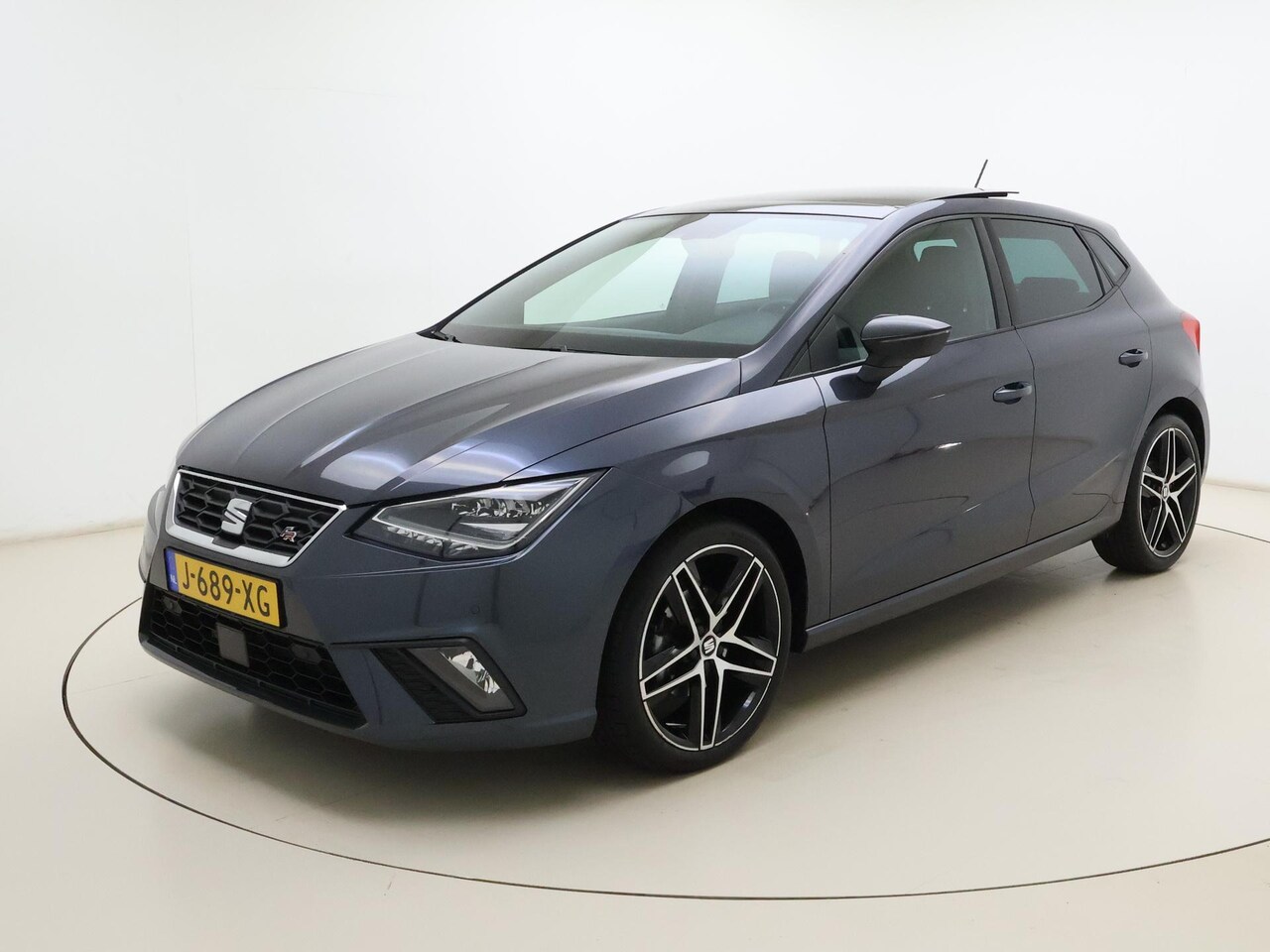 SEAT Ibiza - 1.0 TSI FR Business Intense Plus 116PK | BEATS AUDIO | STOELVERWARMING | PANORAMADAK | NAV - AutoWereld.nl