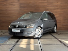 Volkswagen Touran - 1.2 TSI Comfortline Business 7p | 7-Persoons | ErgoActive | Massage | ACC | Camera | Navi