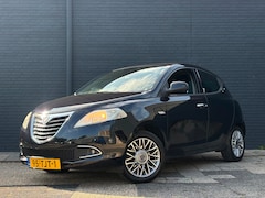 Lancia Y(psilon) - Ypsilon 0.9 TwinAir Platinum | Airco | Cruise Control | PDC