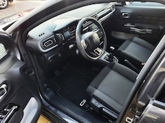 Citroën C3 - 1.2 PureTech Shine / Carplay & Android / Airco / Park. Sensoren /
